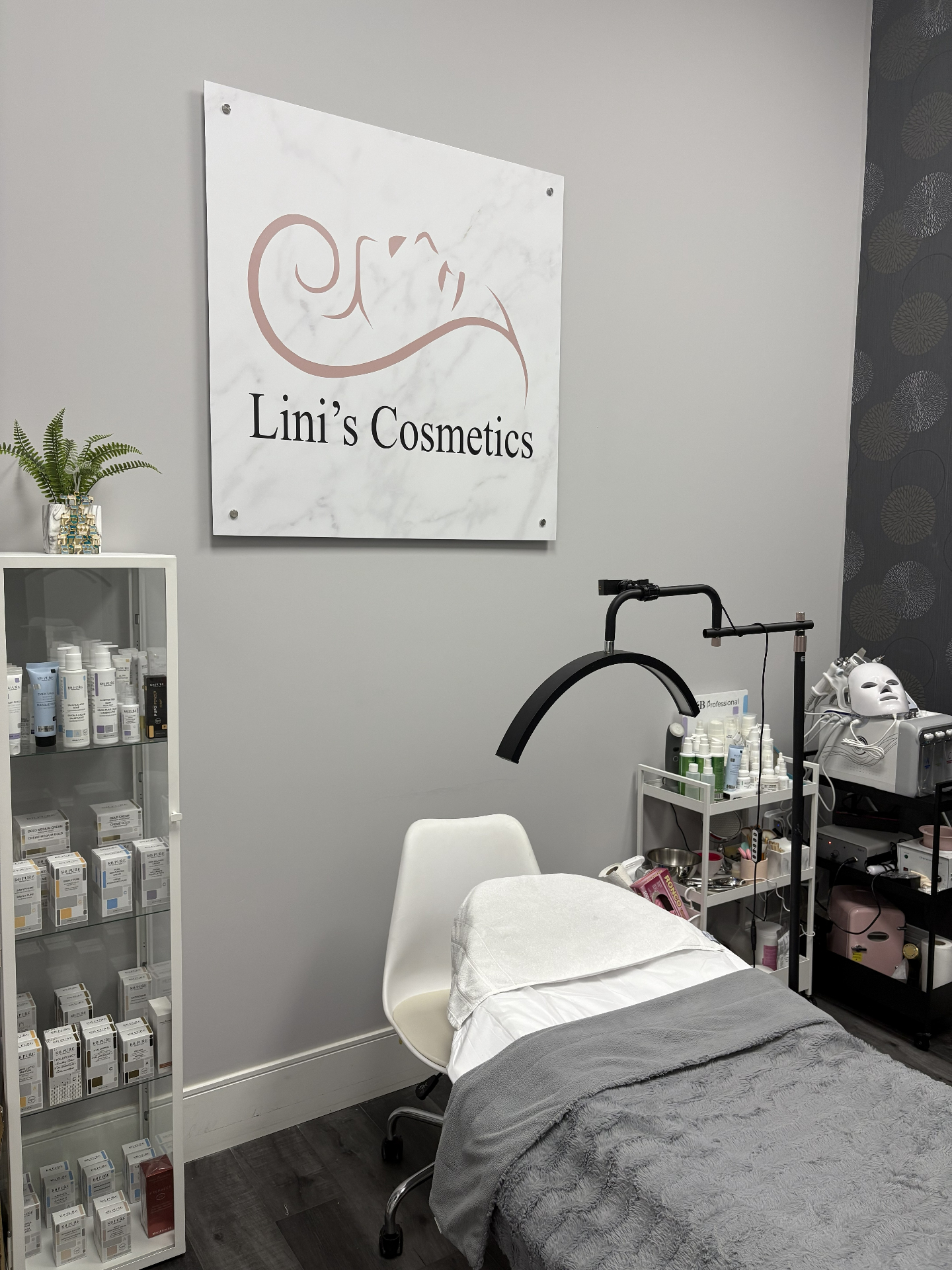 Clinical skincare treatment 3 at Lini's Cosmetics